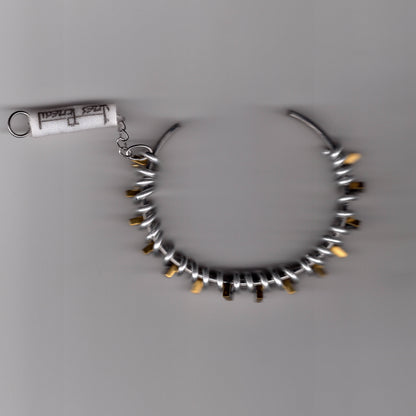 Bracelet upcyclé Inès Pineau en chaîne dorée plaquée or 24K et fermoir acier inoxydable, bijou élégant fait main à Paris.
+1