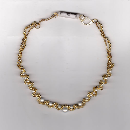 Collier doré upcyclé Inès Pineau orné d'une perle Swarovski vintage de 460 mm, bijou de créatrice captant la lumière